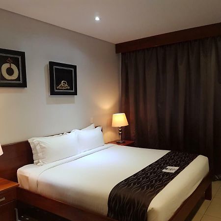 Paddy'S Hotel & Apartments Port Moresby Esterno foto