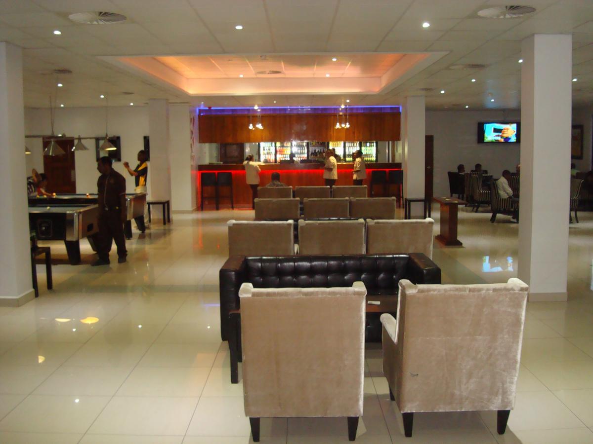 Paddy'S Hotel & Apartments Port Moresby Esterno foto