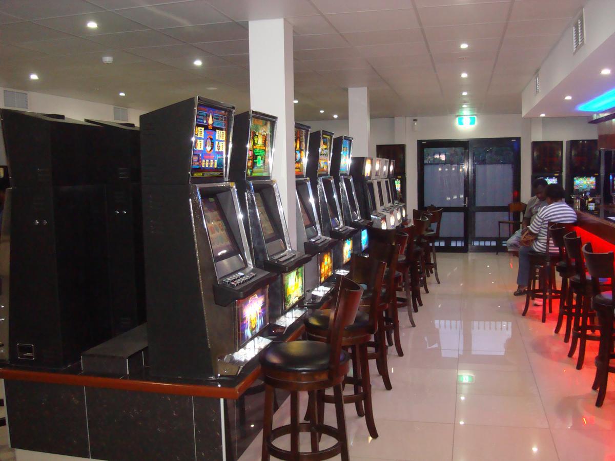 Paddy'S Hotel & Apartments Port Moresby Esterno foto